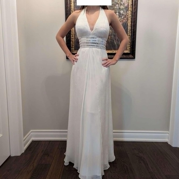 Terani couture prom/ formal dress. - Picture 4 of 9